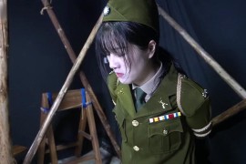 潜伏美女惨遭脚心TK - N169