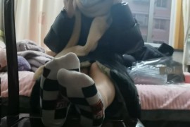 冬天里的挠脚心 - F001