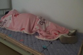 挠睡着白袜白丝晴晴tk - I162