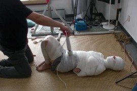 巴士挠脚心视频下 - C587